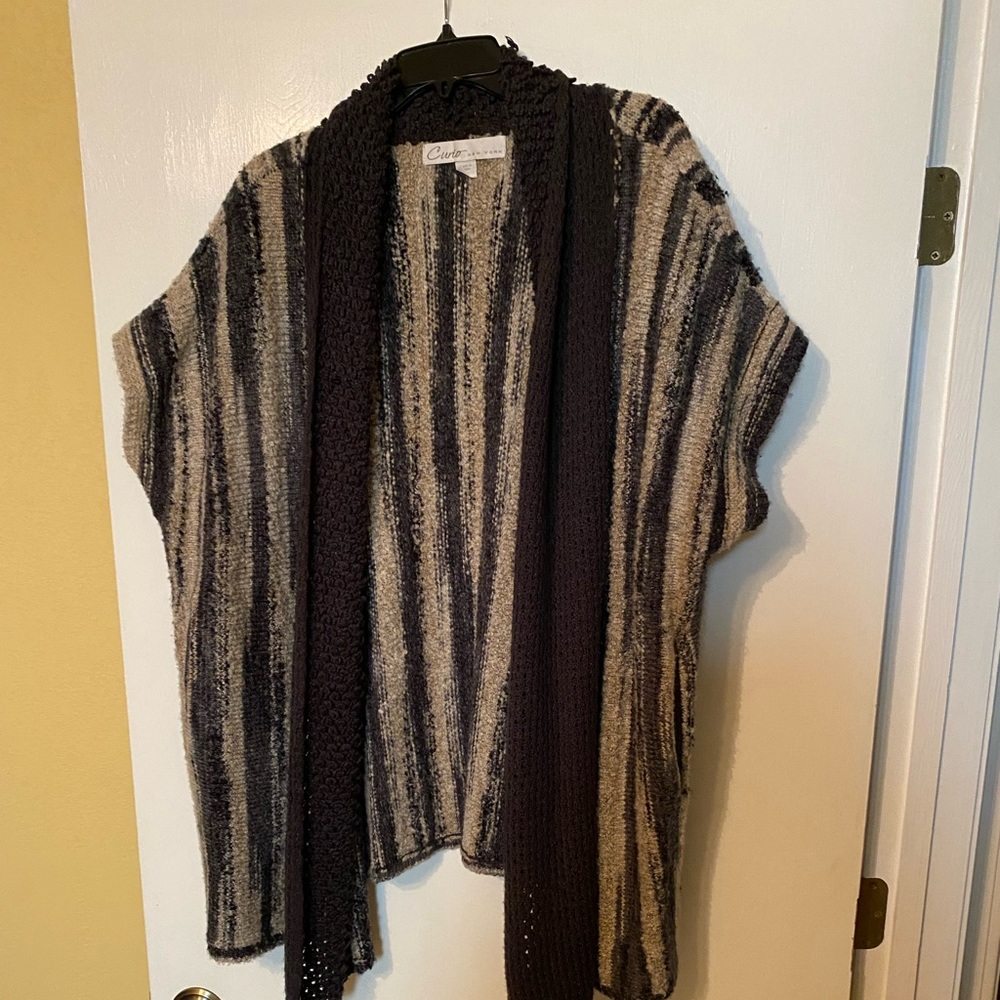 Sweater vest, gray, cream, beige, charcoal. 80/12 %Acrylic & Poly-8% Wool. Warm